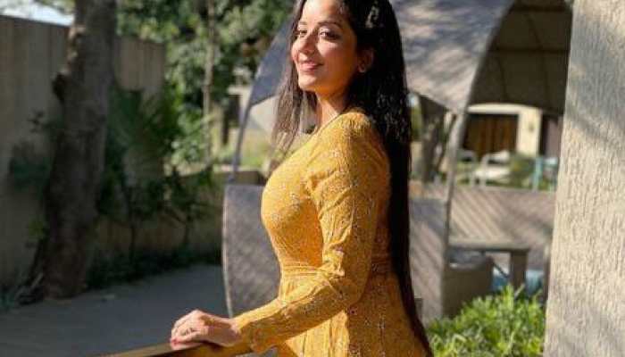 Monalisa&#039;s sun-kissed pic will make you smile - Check out!