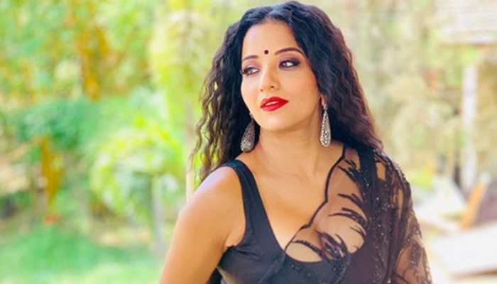 Monalisa wins 'Most Stylish Vamp' award, shares ravishing pics
