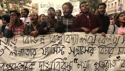 Day after lathicharge, Jadavpur University students protest in Kolkata against JNU incident