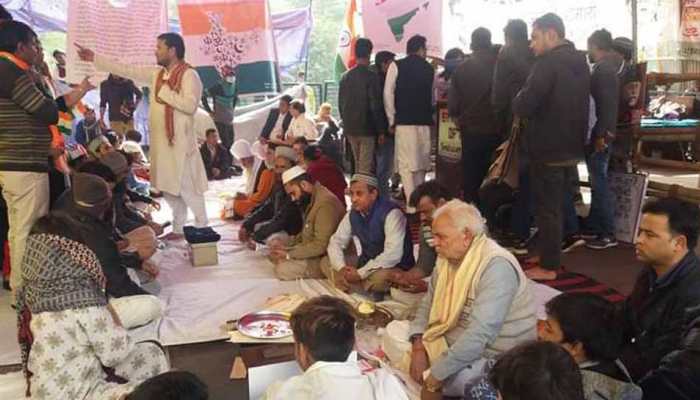 &#039;Yagna&#039;, &#039;Shabd Kirtan&#039; performed at Shaheen Bagh anti-CAA protest site