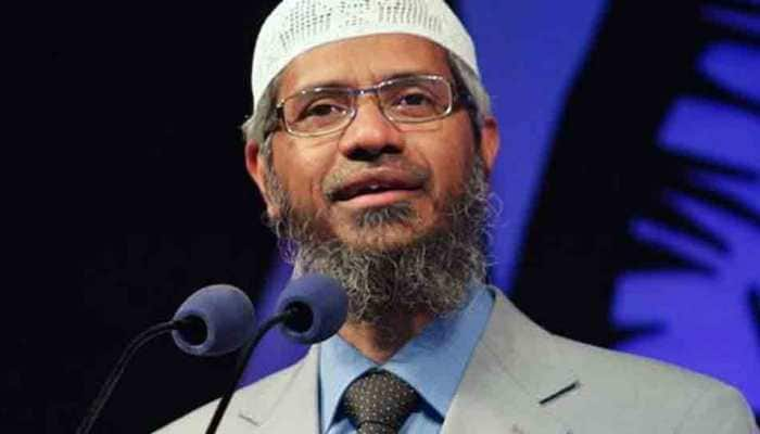 Clarify on Zakir Naik’s claim of Centre’s offer of safe passage to India: Digvijaya Singh to PM Modi