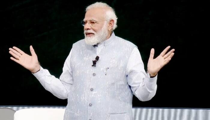 Take inspiration from VVS Laxman-Rahul Dravid's show during India-Australia series in 2001: PM Modi tells students