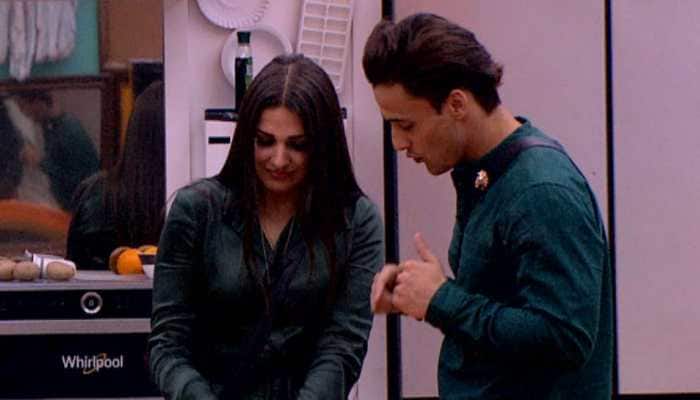 'Bigg Boss 13': Himanshi Khurana doesn't blame Asim Riaz for breakup with ex-boyfriend