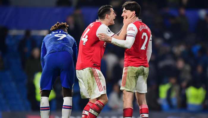 Misfiring Chelsea held to 2-2 draw by 10-man Arsenal