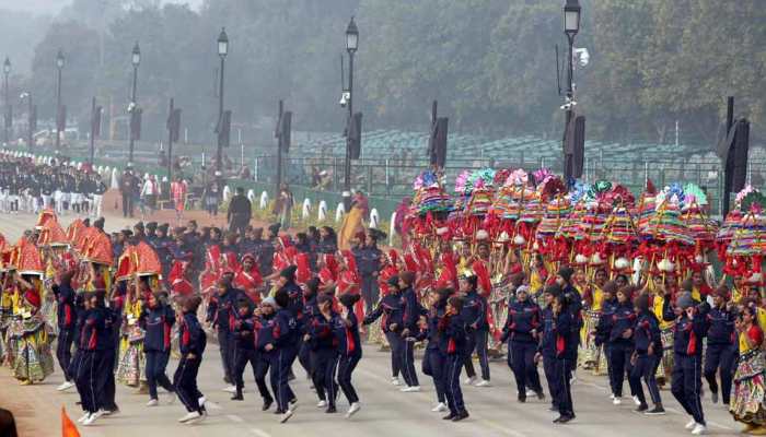 Delhi Police issues traffic advisory for full dress rehearsal, Republic Day; check metro timings, alternate routes