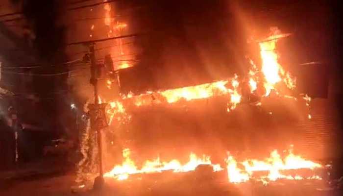 Massive fire breaks out at Delhi&#039;s Rajouri Garden showroom; properties worth lakhs gutted