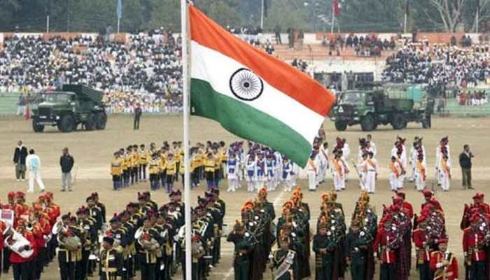 Tricolour in mosques, 700 km long human chain on Republic Day in Kerala