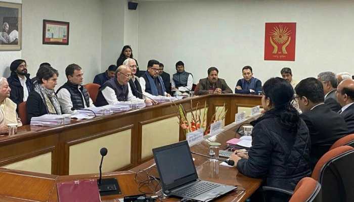 Rahul, Priyanka Gandhi visit NHRC office over police action on anti-CAA protesters in UP