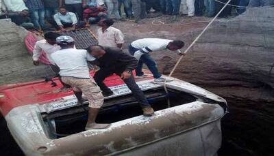 26 killed in Nashik bus-auto collision, NDRF ends rescue operation