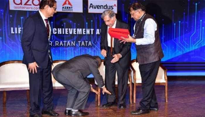 Narayana Murthy touches Ratan Tata&#039;s feet in heartwarming gesture 