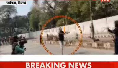 Breaking news: Delhi's Jamia shooter posts 'Azadi de raha hun', 'Shaheen Bagh Khel khatm' on Facebook before opening fire