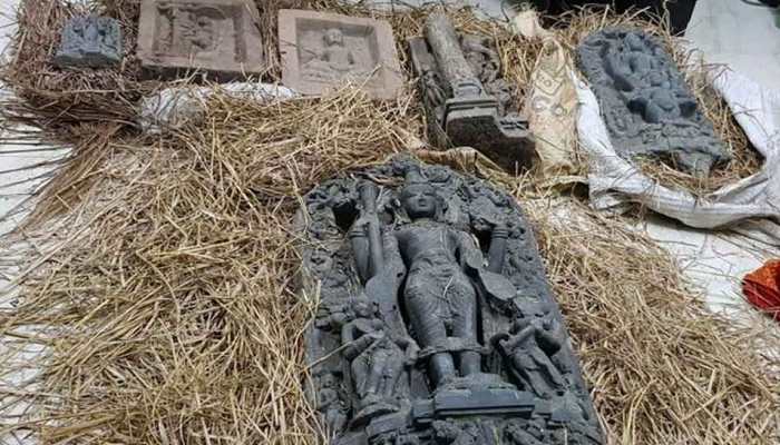 West Bengal Customs recovers six smuggled antiques worth Rs 11.07 crore West Bengal Customs recovers six smuggled antiques worth Rs 11.07 crore