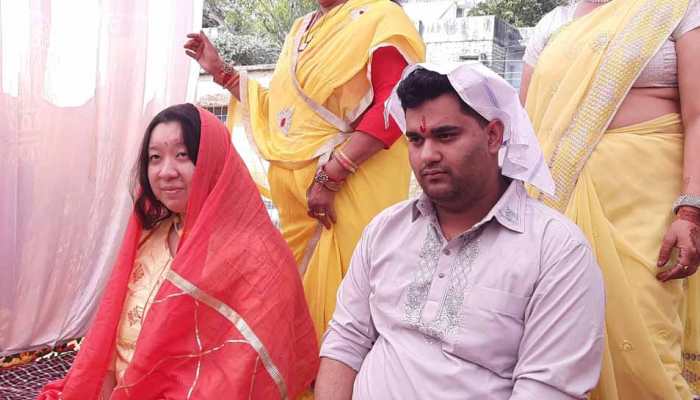 Chinese woman travels to Madhya Pradesh&#039;s Mandsaur, marries her long-term boyfriend as per Indian rituals