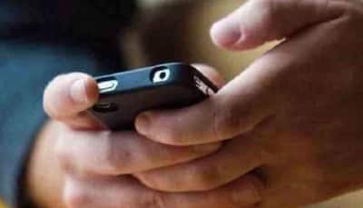 Maharashtra college bans mobile phones to improve students' focus on education