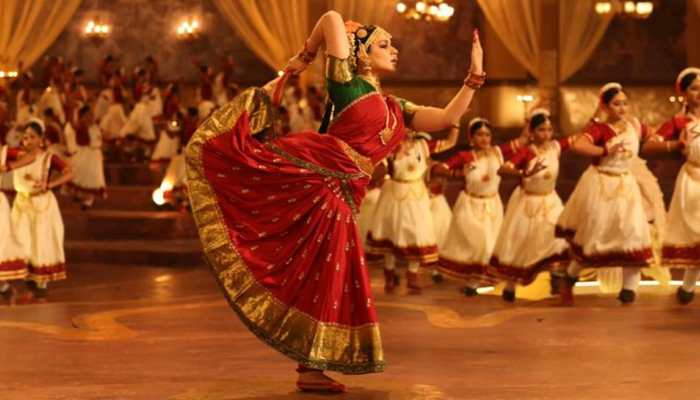 Kangana Ranaut's bharatnatyam pose in Jayalalithaa biopic wows social media