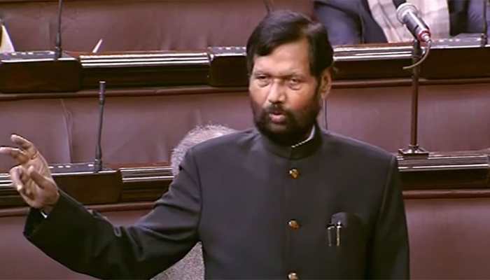 Ram Vilas Paswan clarifies on fake news of new ration card