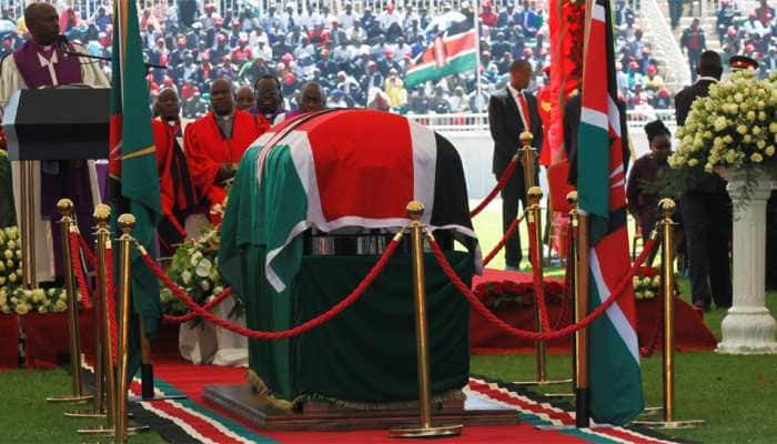 Thousands bid farewell to Kenya&#039;s veteran leader Moi