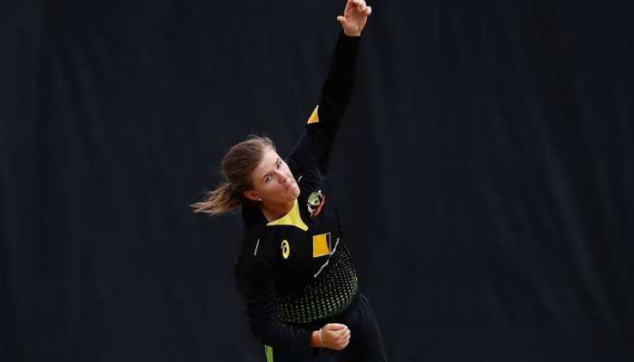 Women&#039;s Tri-series: Jonassen claims five wickets to help Australia beat India in final