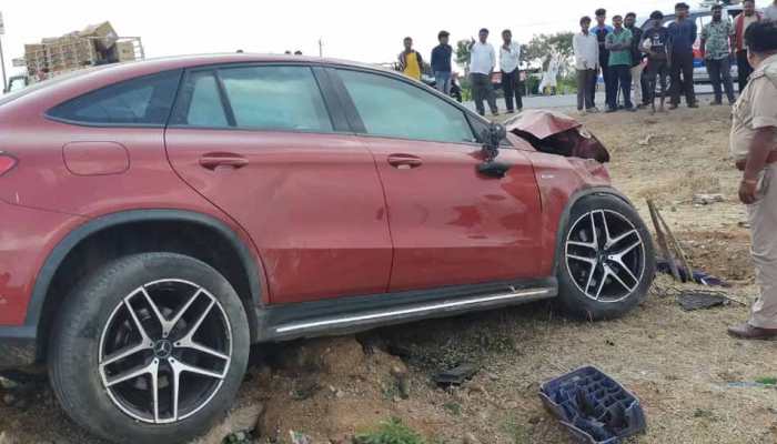 Congress alleges Karnataka Revenue Minister R Ashok's son involved in car accident that killed two people