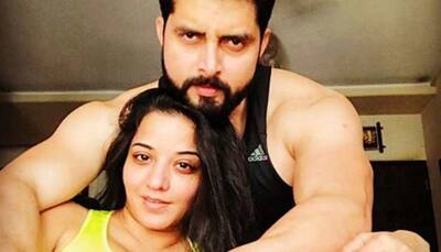 Monalisa shares a romantic pool pic with hubby Vikrant on Valentine's Day!