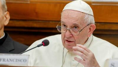 Pope Francis sides with traditionalists on priest celibacy