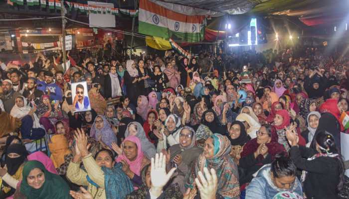 Anti-CAA protesters at Shaheen Bagh can't meet Union Home Minister Amit Shah in large group: Delhi Police