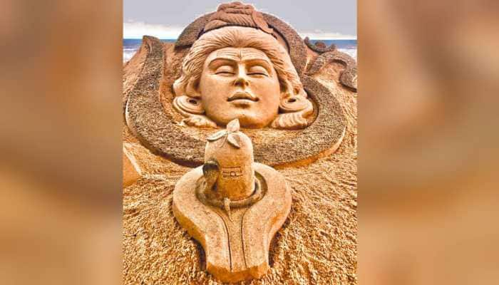 Maha Shivratri 2020: Sudarsan Pattnaik shares breathtaking sand art creation of Lord Shiva