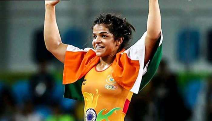 Asian Wrestling Championship: Sakshi Malik clinches silver, Vinesh Phogat settles for bronze 