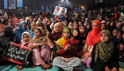 BREAKING NEWS: Delhi's Shaheen Bagh anti-CAA protesters continue stir, demand security and withdrawal of police cases