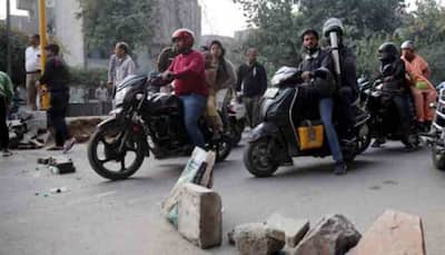 Noida-Faridabad road near Shaheen Bagh open for vehicular movement