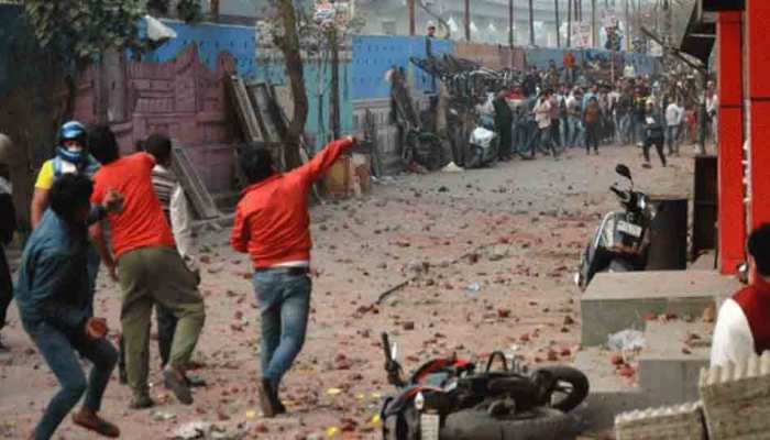 Congress blames BJP-AAP collusion over Delhi riots