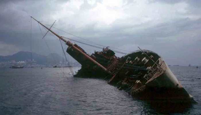 Boat carrying 40 people capsizes in Ganga river in Uttar Pradesh&#039;s Chandauli