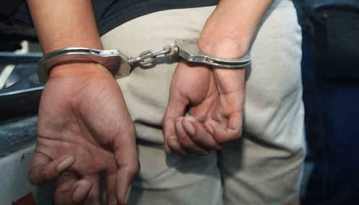 Vadodara Police cracks down on sex racket, 4 girls rescued Vadodara Police cracks down on sex racket, 4 girls rescued