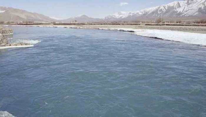 India to divert water of Ravi, Ujh rivers flowing into Pakistan from December: Sources India to divert water of Ravi, Ujh rivers flowing into Pakistan from December: Sources