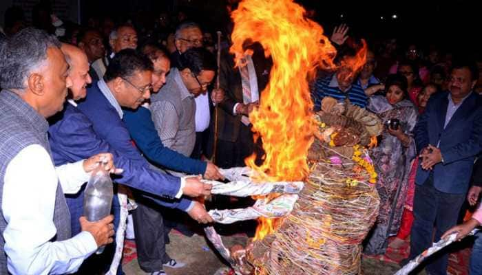 Holika Dahan 2020: Here&#039;s your guide to perform puja and Narasimha Maha Mantra for blessings