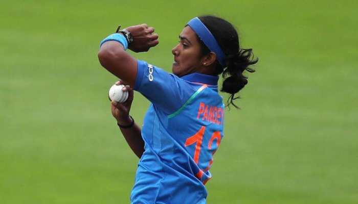 Women&#039;s T20 World Cup: India&#039;s Shikha Pandey puts pain aside to salute Alyssa Healy