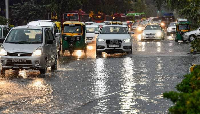 At least 6 people killed in UP due to heavy rains and hailstorm, crops severely damaged