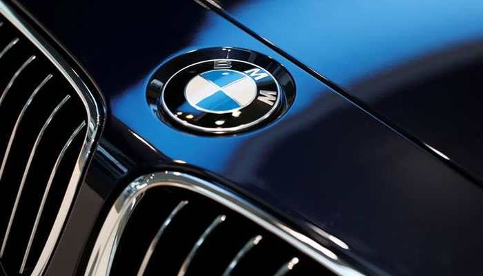 Drunk man driving BMW stops to urinate in Uttar Pradesh's Noida, thieves flee with his car