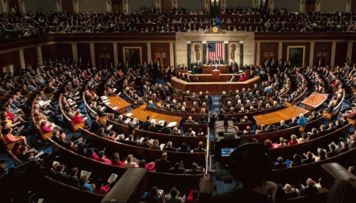 US Senate passes USD 2 trillion bill for &#039;strange and evil&#039; coronavirus crisis