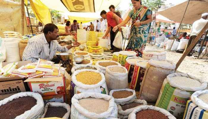 COVID-19: Hoarders, middlemen selling goods at higher prices in national capital amid coronavirus lockdown COVID-19: Hoarders, middlemen selling goods at higher prices in national capital amid coronavirus lockdown