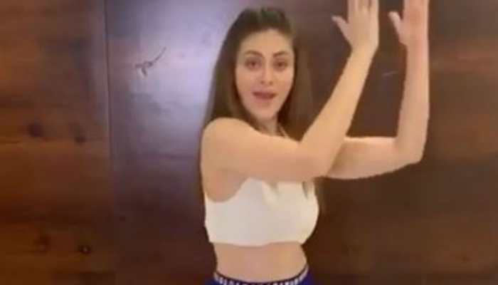 ‘Bigg Boss 13’ fame Shefali Jariwala&#039;s scintillating dance moves on Asim Riaz&#039;s song &#039;Mere Angne Mein&#039; is must-watch