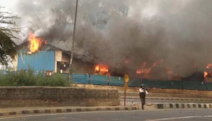 Major fire breaks out at shelter home in Delhi&#039;s Kashmiri Gate, firetenders on spot