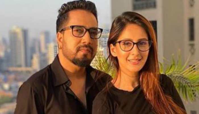 Mika Singh and actress Chahatt Khanna’s ‘quarantine love’ pics send internet into a meltdown