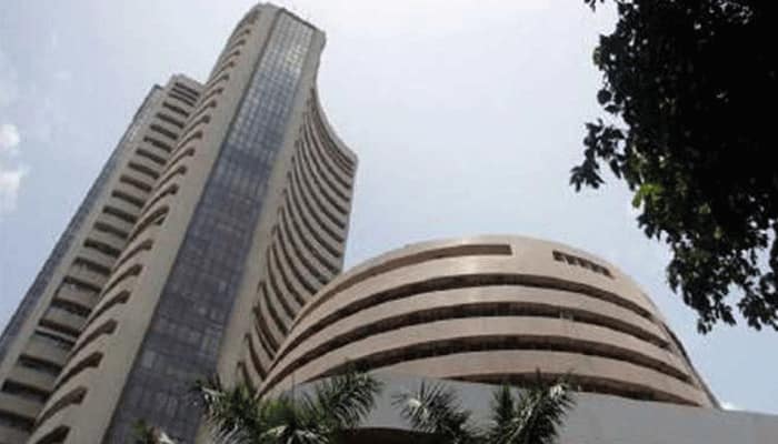 Sensex soars 1,000 points, Nifty above 9,250 ahead of RBI Governor Shaktikanta Das&#039;s address