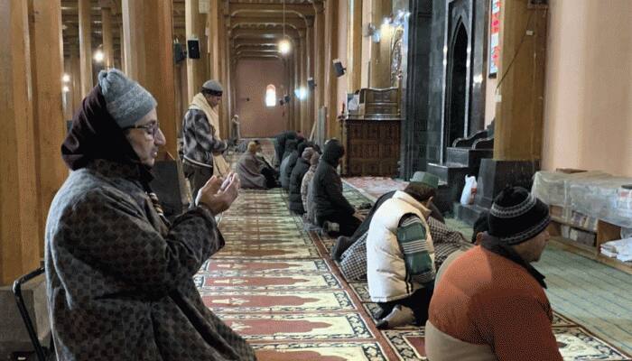 Ulemas, muftis appeal to Muslims to observe Ramzan, offer prayers at home amid coronavirus COVID-19 lockdown