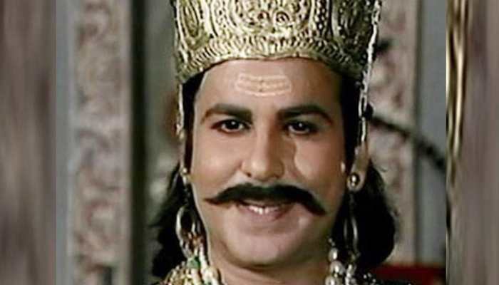 Trending: Ever noticed 'Ramayan's Meghnad aka Vijay Arora in Zeenat Aman's romantic song 'Chura Liya Hai' from 'Yaadon Ki Baaraat'?
