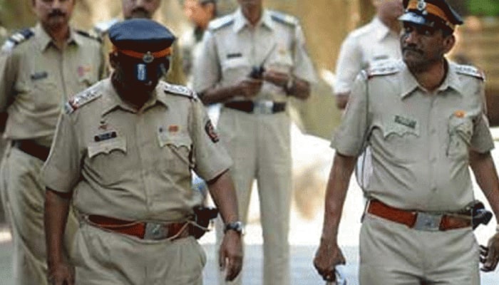 Three lynched by mob on suspicion of theft in Maharashtra's Palghar on suspicion of theft; 110 detained