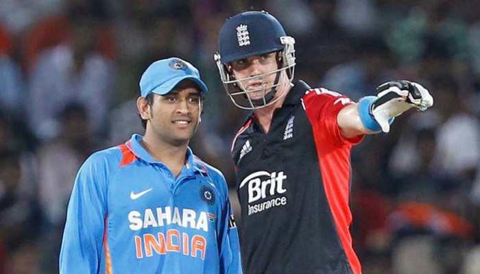 Kevin Pietersen pulls Mahendra Singh Dhoni's leg, CSK gives cheeky reply