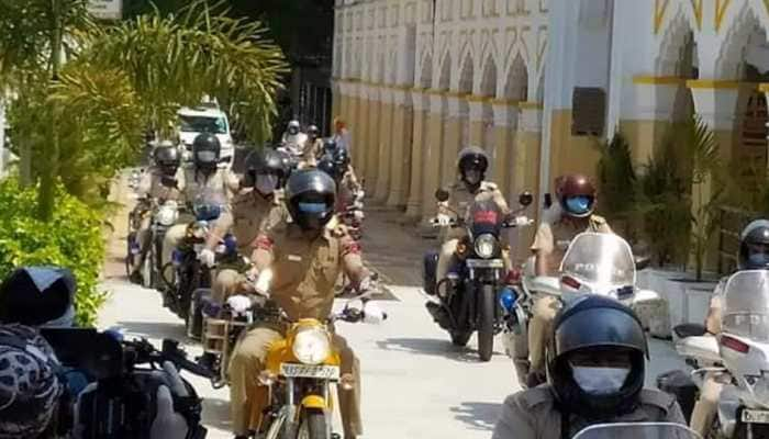 Coronavirus COVID-19: Delhi Police perform &#039;parikrama&#039; of Gurudwara Bangla Sahib for feeding 1 lakh people daily