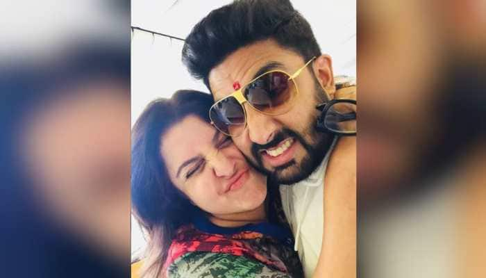 Bollywood news: Abhishek Bachchan donates 1 lakh to Farah Khan&#039;s daughter&#039;s charity to save strays